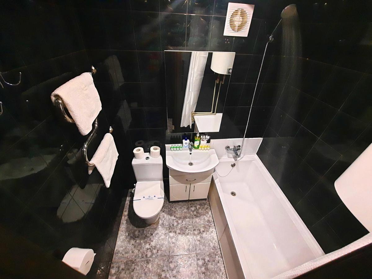 Sea Style - Сеть Апартаментов Alex Apartments Бесконтактное Заселение 24-7 波尔塔瓦 客房 照片